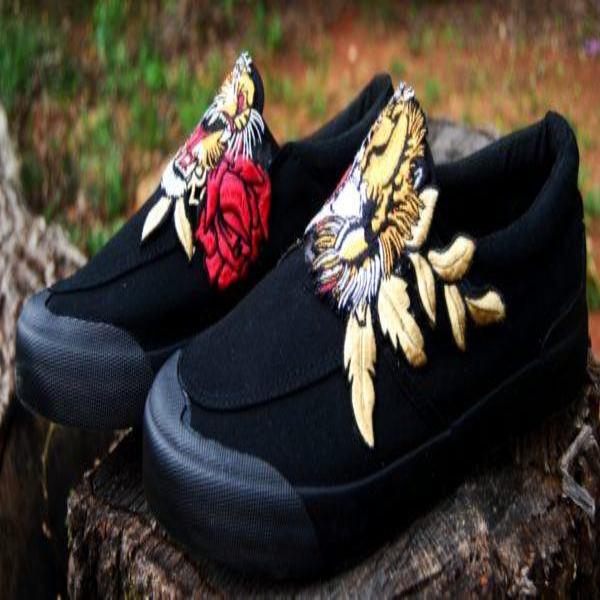 Custom Embroidered Smooth Black Tiger Rose Bani Brand Canvas Slip On Sneakers